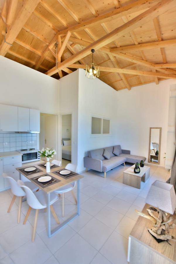 Douskos Beach House Apartment Хидра Екстериор снимка