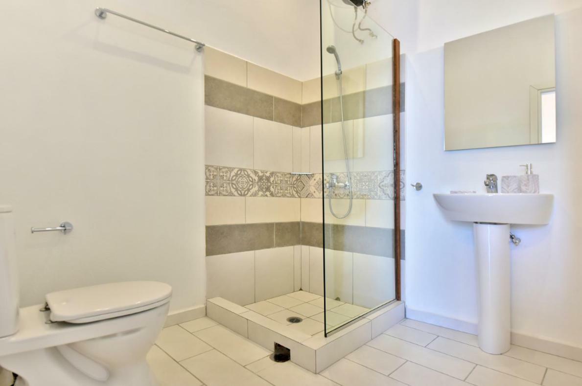 Douskos Beach House Apartment Хидра Екстериор снимка